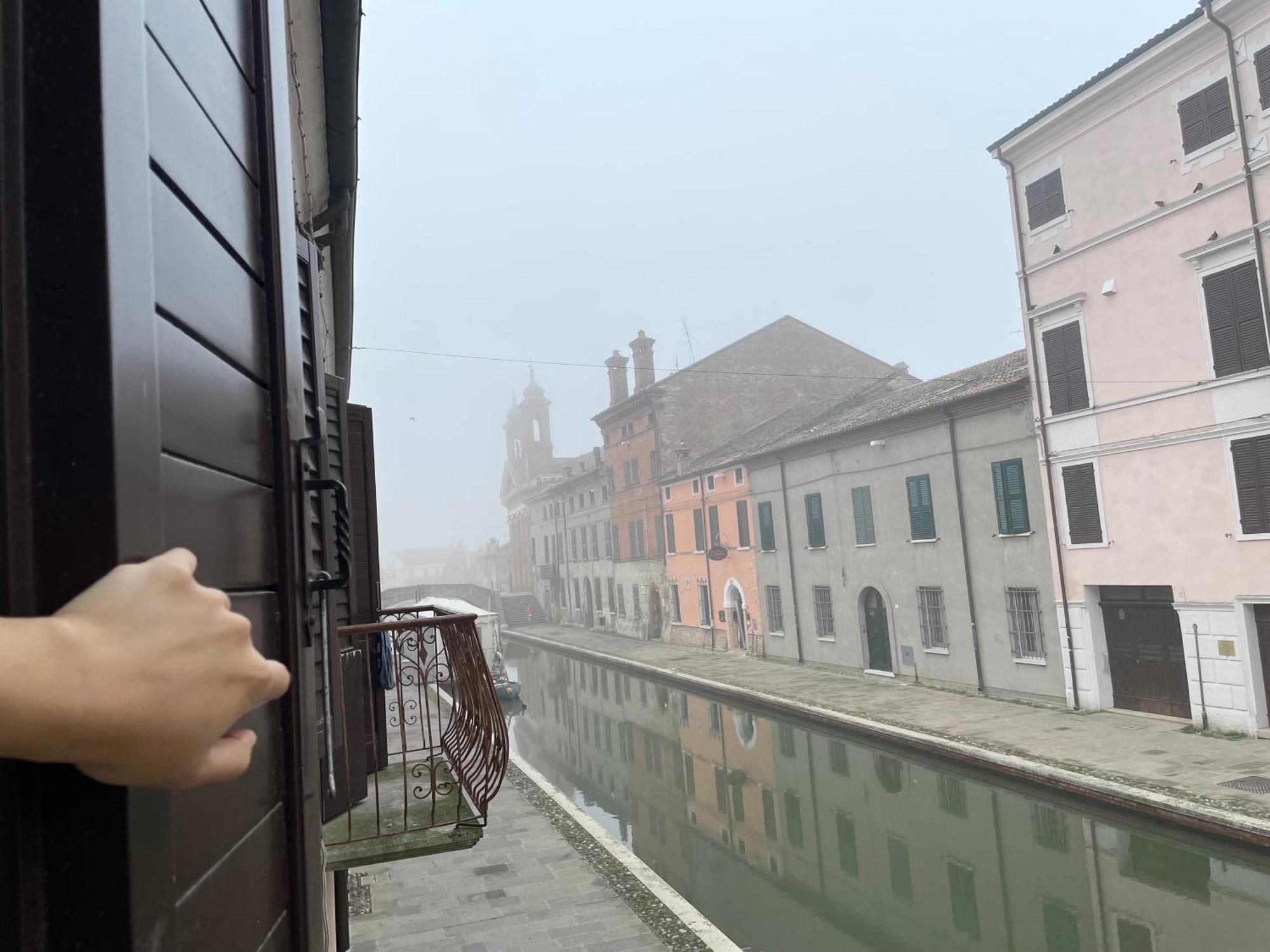 L'Encanto De Luna -Una Casa Autentica Comacchiese โคมัคคิโอ ภายนอก รูปภาพ
